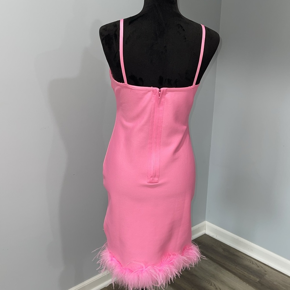 Fashion Nova Yvana Bandage Mini dress size large pink feathers trim NEW - Picture 5 of 16